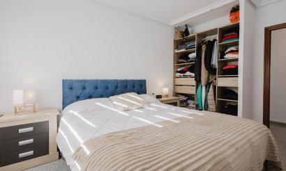 Resale - Apartment / flat - San Miguel de Salinas