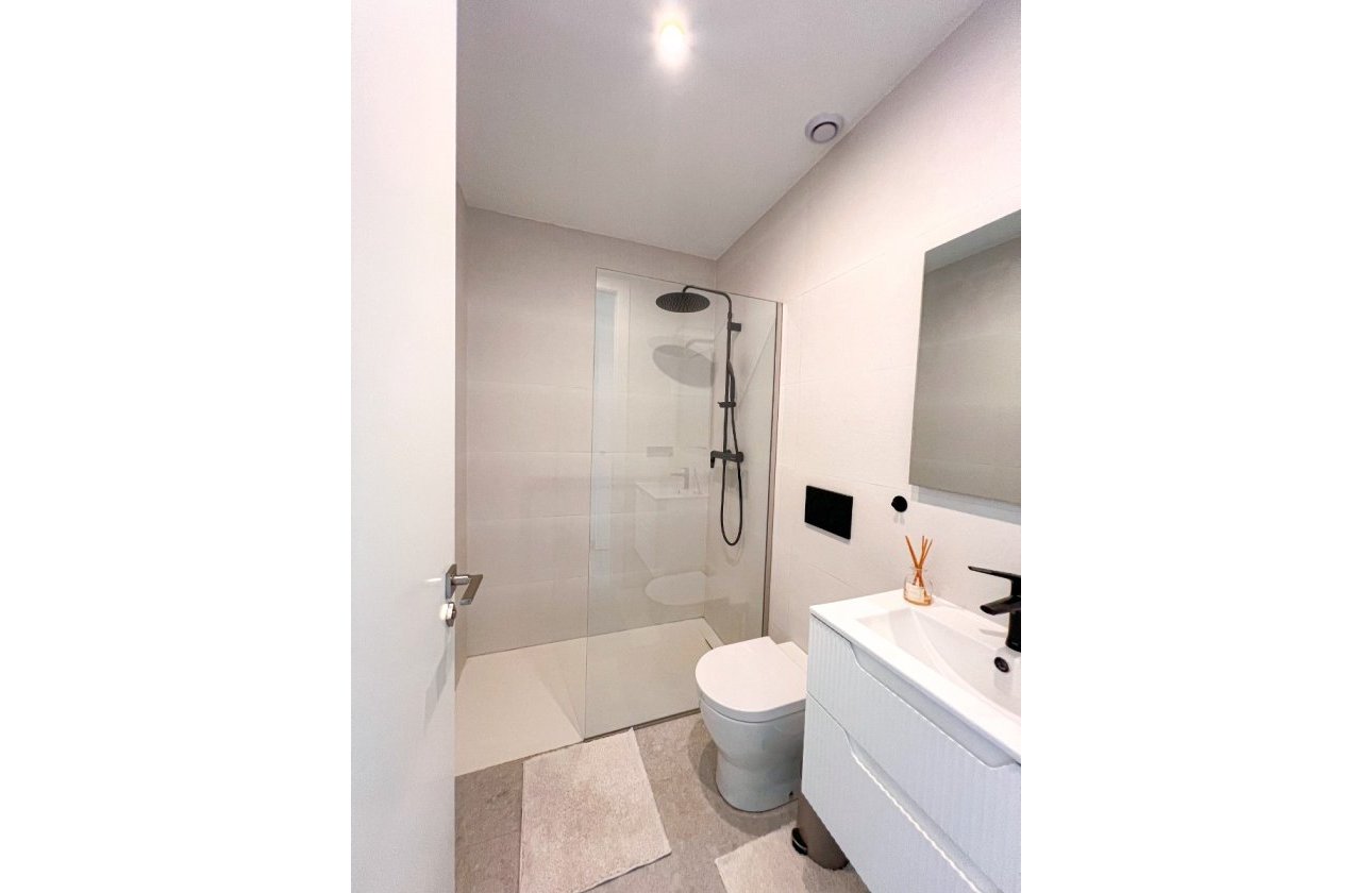 Resale - Apartment / flat - Guardamar del Segura - Urbanizaciones