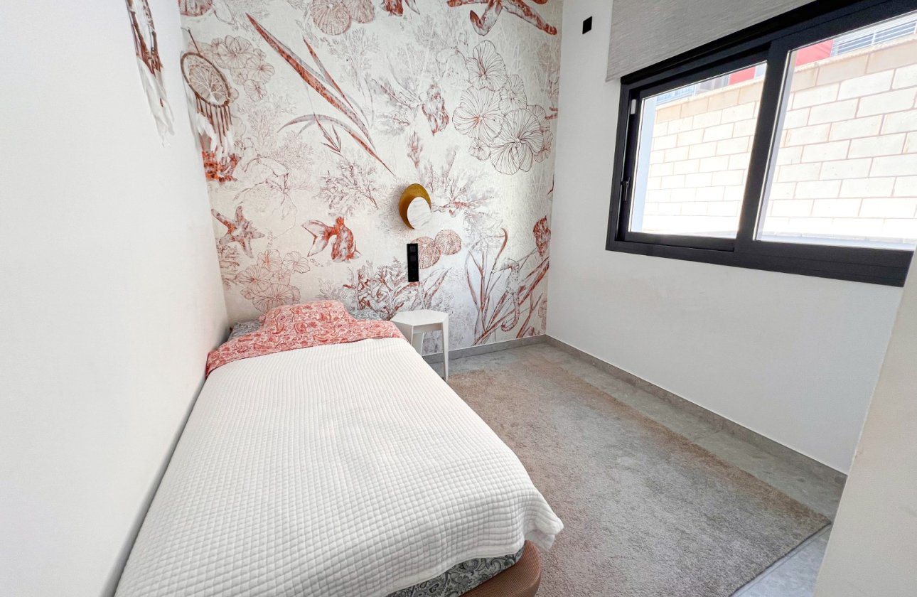 Resale - Apartment / flat - Guardamar del Segura - Urbanizaciones