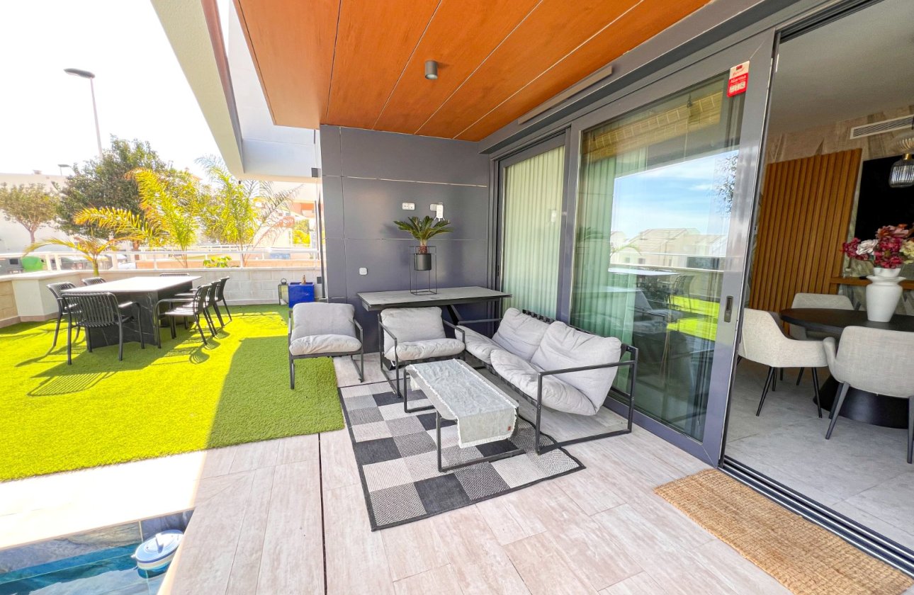 Resale - Apartment / flat - Guardamar del Segura - Urbanizaciones