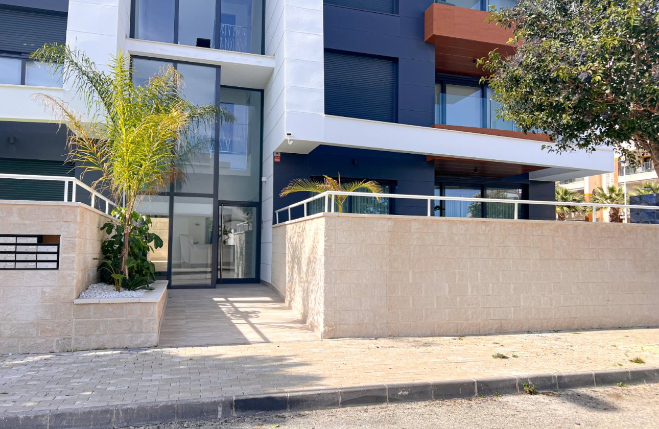 Resale - Apartment / flat - Guardamar del Segura - Urbanizaciones