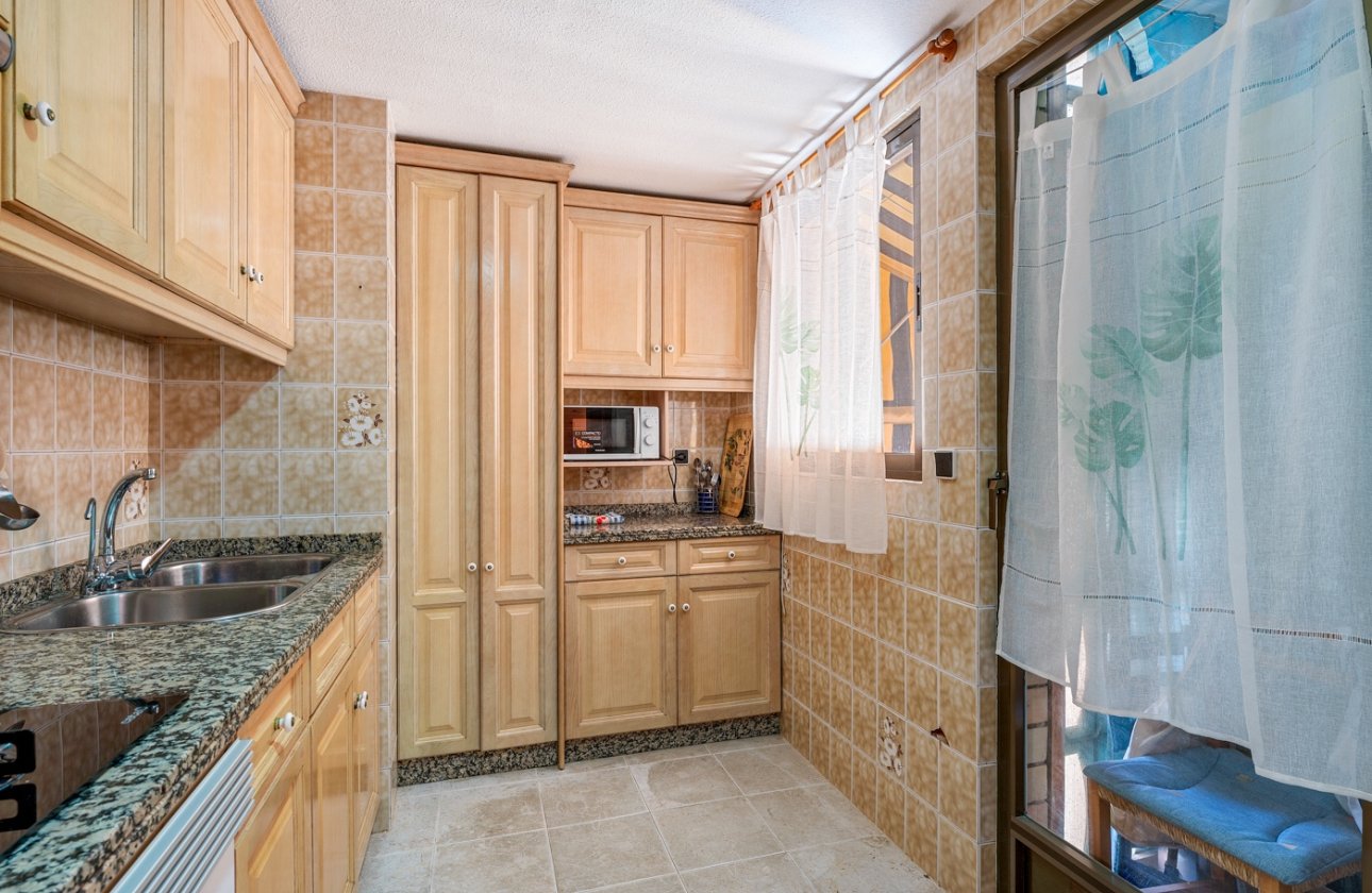 Reventa - Apartamento / piso - Arenales del Sol - Segunda linea playa