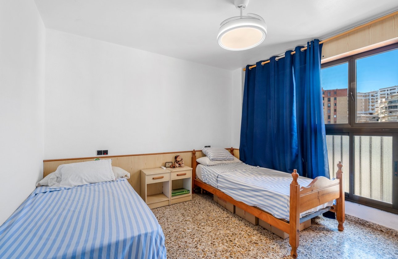 Reventa - Apartamento / piso - Arenales del Sol - Segunda linea playa