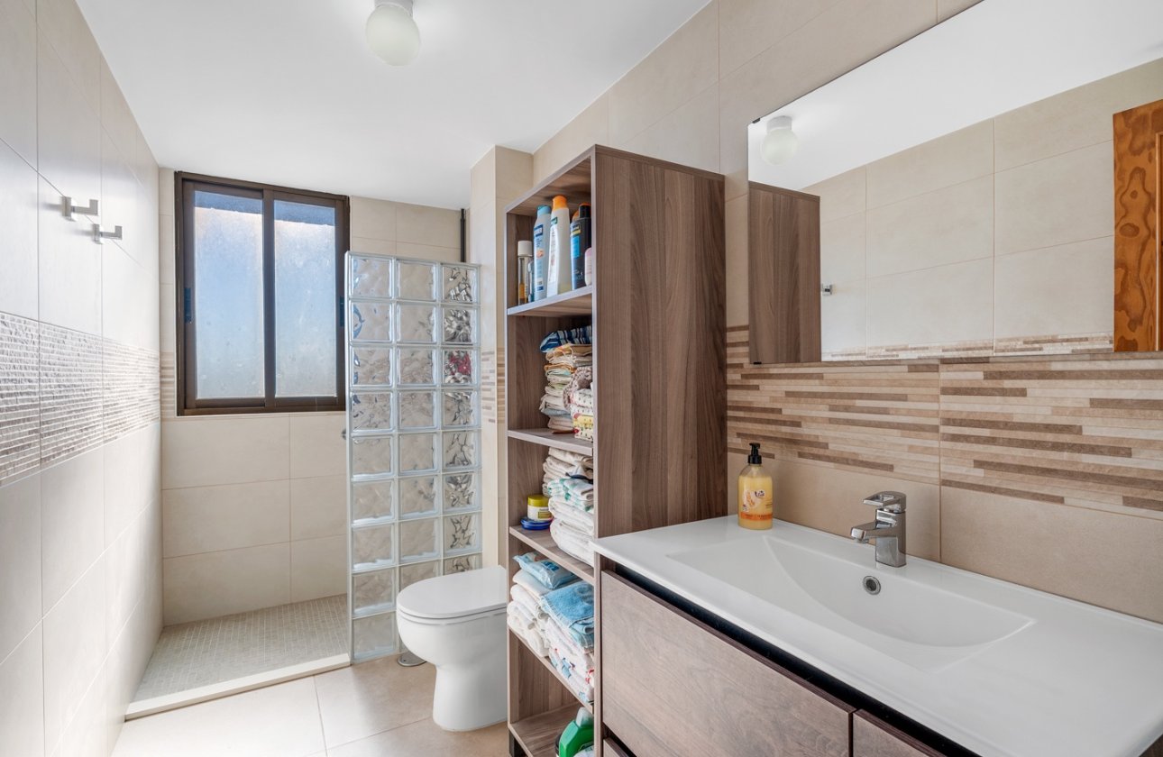 Reventa - Apartamento / piso - Arenales del Sol - Segunda linea playa