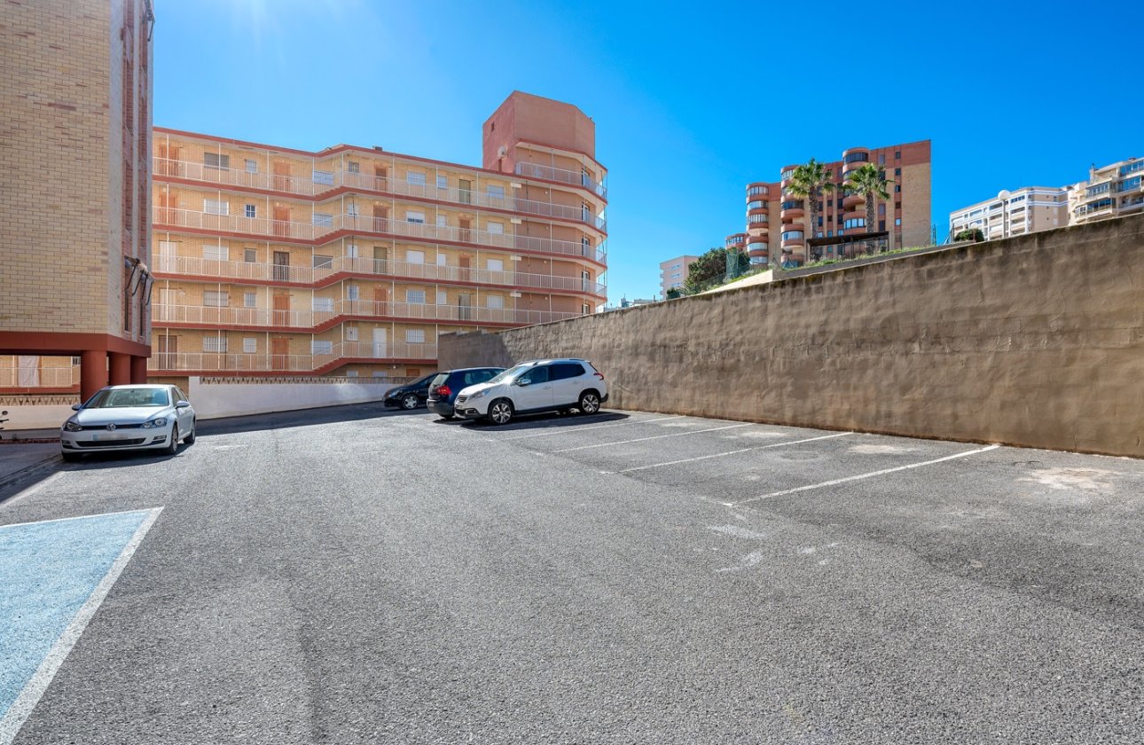 Reventa - Apartamento / piso - Arenales del Sol - Segunda linea playa