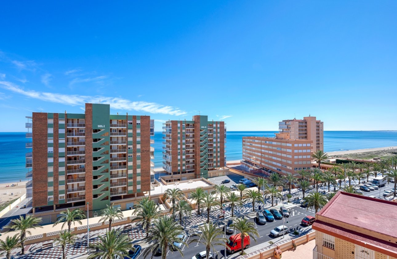 Reventa - Apartamento / piso - Arenales del Sol - Segunda linea playa