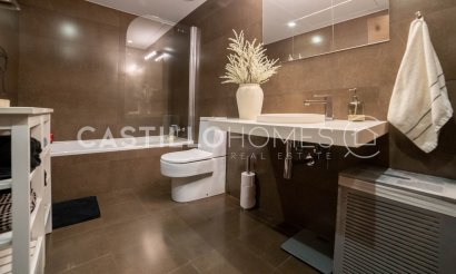 Reventa - Apartamento / piso - Torrevieja - Centro