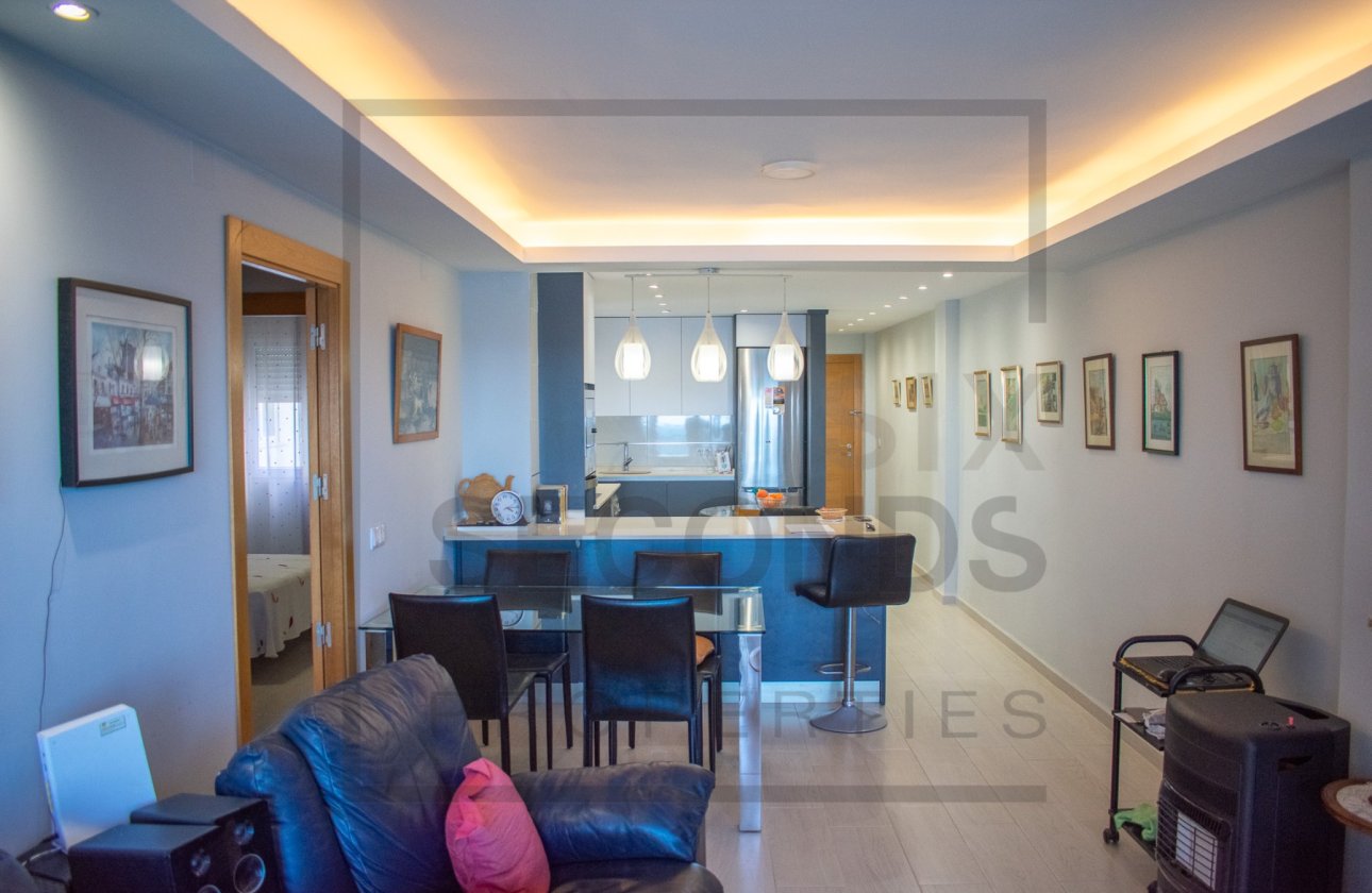 Resale - Apartment / flat - Torrevieja - Playa del Cura