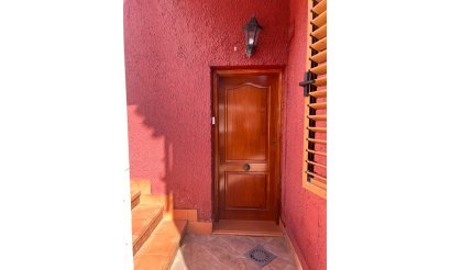 Resale - Villa - Torrevieja