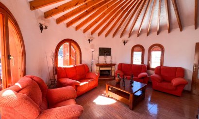 Resale - Villa - Torrevieja