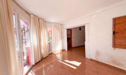 Resale - Villa - Torrevieja