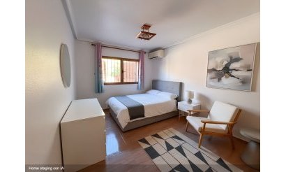 Resale - Villa - Torrevieja