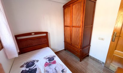 Resale - Villa - Torrevieja