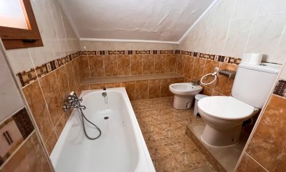 Resale - Villa - Torrevieja