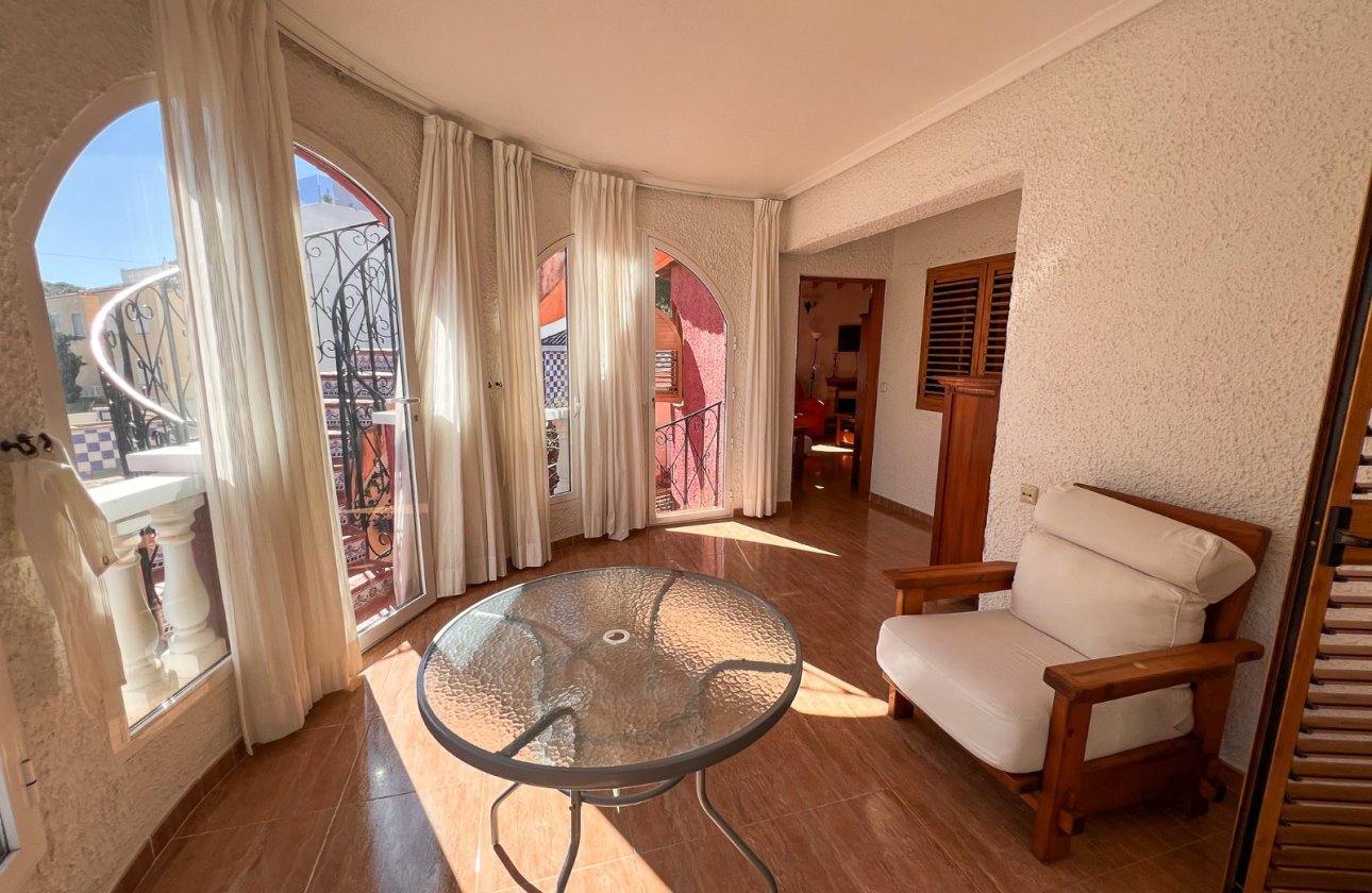 Resale - Villa - Torrevieja