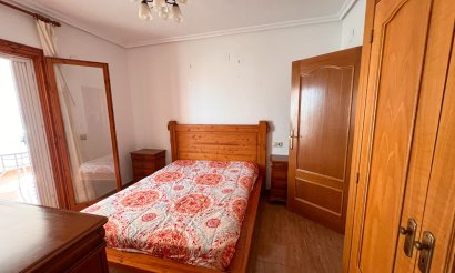 Resale - Villa - Torrevieja