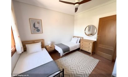 Resale - Villa - Torrevieja