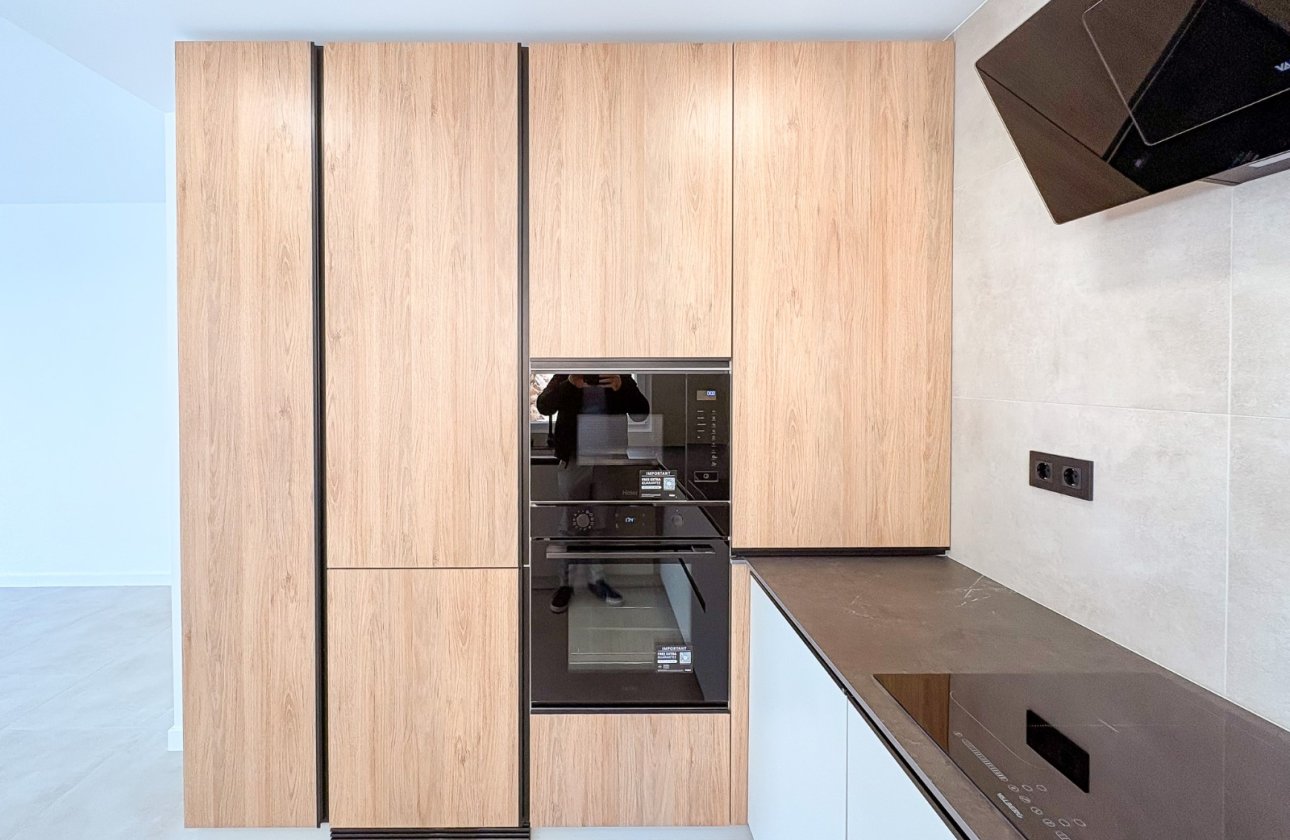 Reventa - Villa / Semi detached - El Campello - Pueblo Acantilado - Venta Lanuza