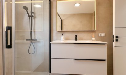 Reventa - Villa / Semi detached - El Campello - Pueblo Acantilado - Venta Lanuza