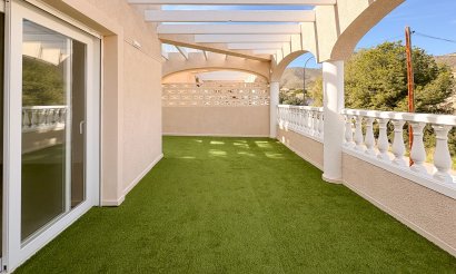 Reventa - Villa / Semi detached - El Campello - Pueblo Acantilado - Venta Lanuza