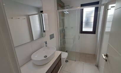 Resale - Villa - Cabo Roig