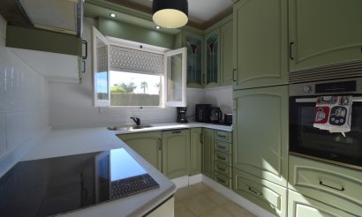 Resale - Villa / Semi detached - Orihuela Costa - Los Balcones