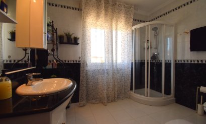 Resale - Villa / Semi detached - Orihuela Costa - Los Balcones