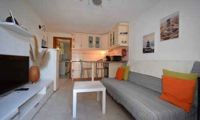 Resale - Villa / Semi detached - Orihuela Costa - Los Balcones