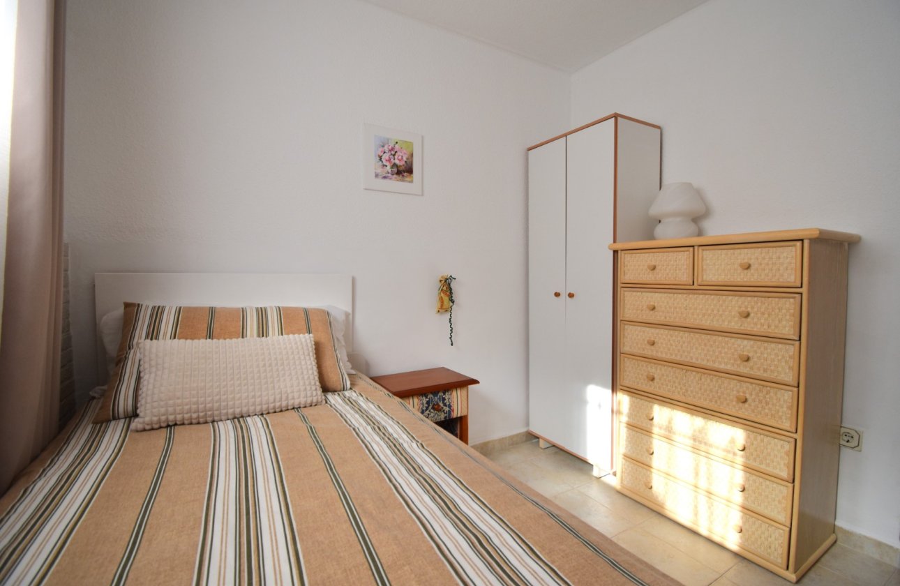 Resale - Villa / Semi detached - Orihuela Costa - Los Balcones