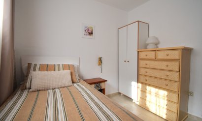 Resale - Villa / Semi detached - Orihuela Costa - Los Balcones