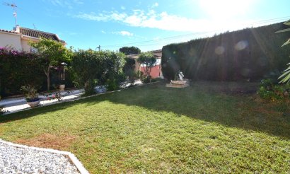 Resale - Villa / Semi detached - Orihuela Costa - Los Balcones