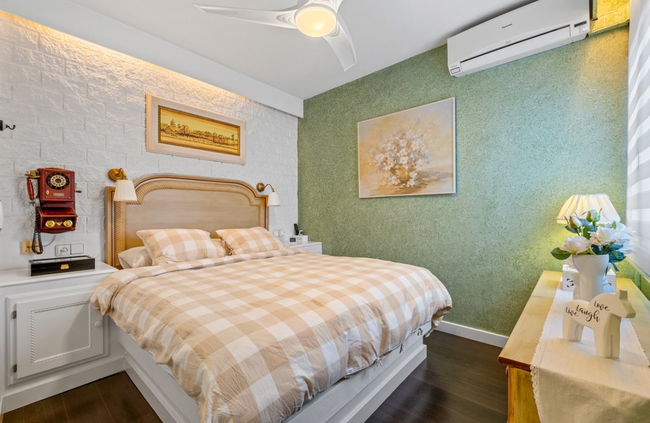 Reventa - Ático - Torrevieja