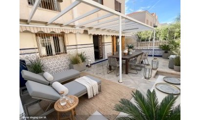 Reventa - Villa / Semi detached - Santa Pola