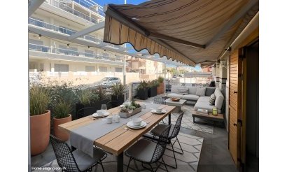 Reventa - Villa / Semi detached - Santa Pola