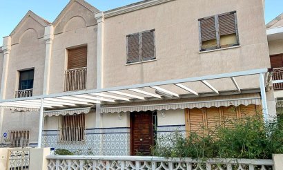 Reventa - Villa / Semi detached - Santa Pola