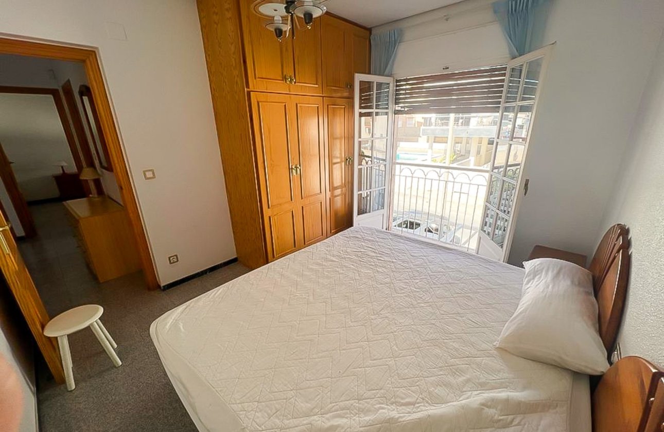 Reventa - Villa / Semi detached - Santa Pola