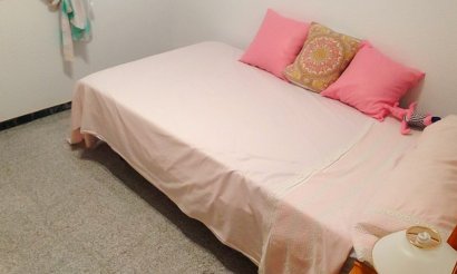 Reventa - Villa / Semi detached - Santa Pola