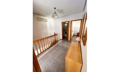 Reventa - Villa / Semi detached - Santa Pola