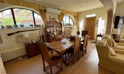 Resale - Villa - Cabo Roig