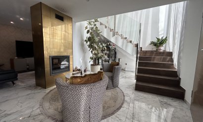 Resale - Villa - Los Balcones