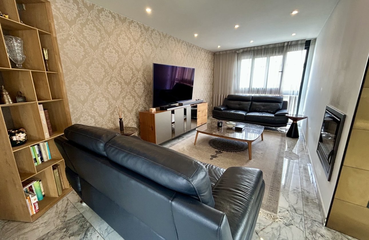 Resale - Villa - Los Balcones