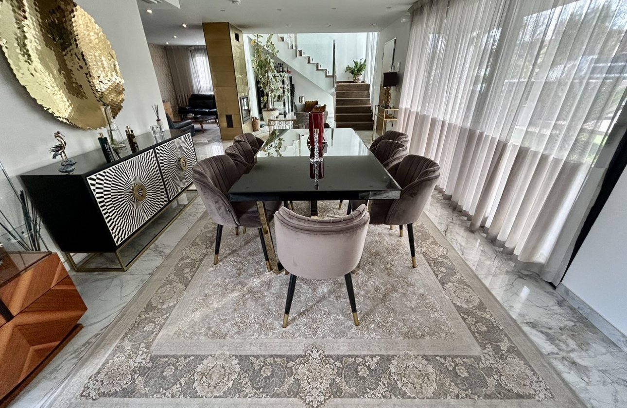 Resale - Villa - Los Balcones