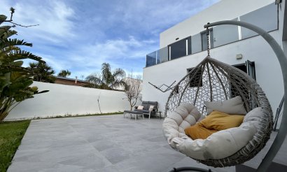 Resale - Villa - Los Balcones