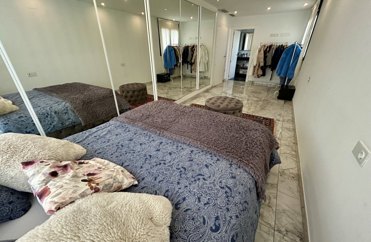 Resale - Villa - Los Balcones