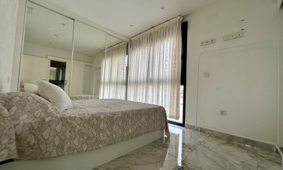 Resale - Villa - Los Balcones