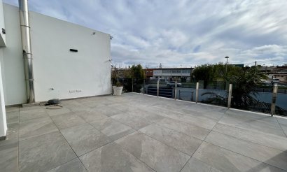 Resale - Villa - Los Balcones