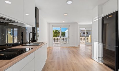 Resale - Townhouse - Benimar