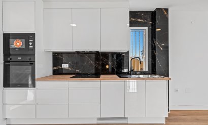 Resale - Townhouse - Benimar