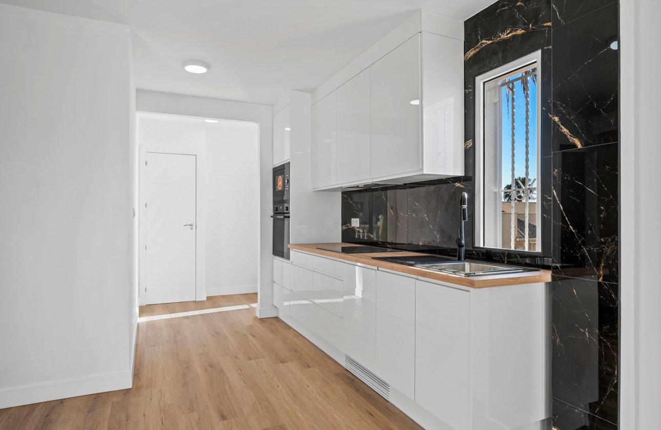 Resale - Townhouse - Benimar