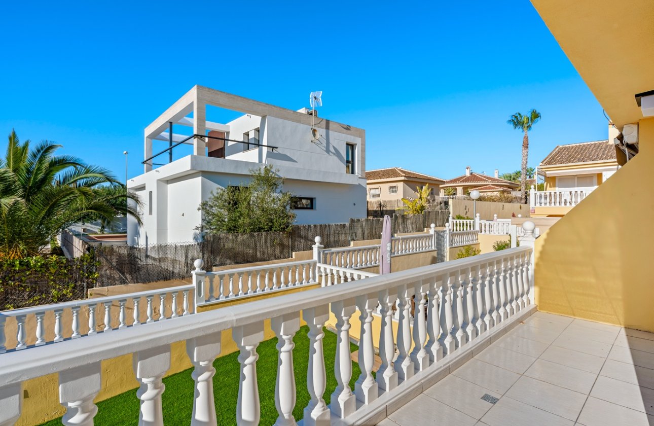 Resale - Townhouse - Benimar